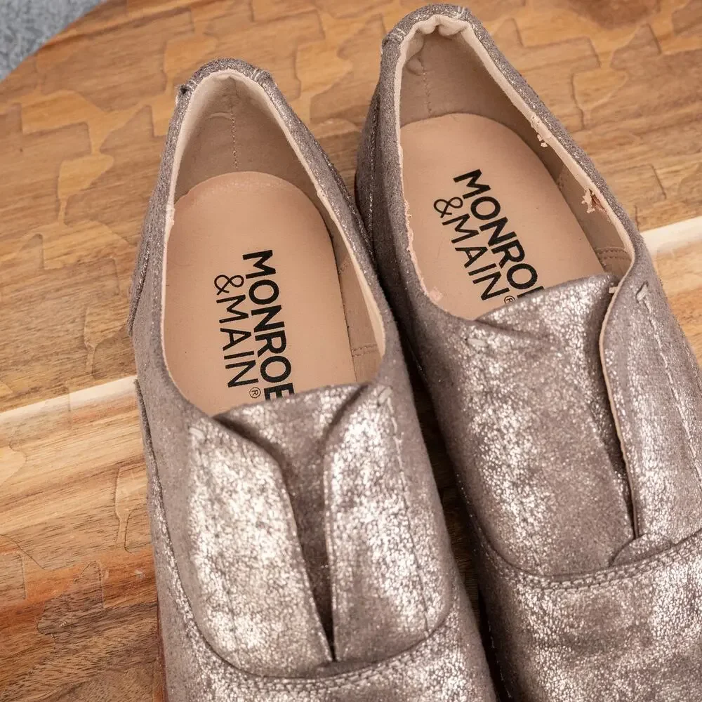 Monroe & Main Womens Comfort Shoes‎ Metallic Slip On Low Heels Round Toe 8 M